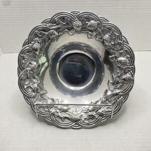 Vintage Wilton Armetale Pewter Oak Leaf & Acorn Serving Bowl 9"